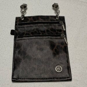 Hipklips Animal Print Attachable Pocket